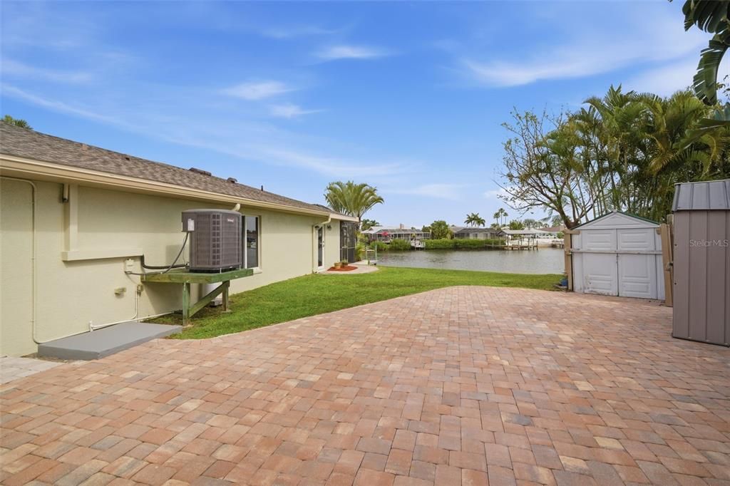 Active With Contract: $799,900 (3 beds, 2 baths, 1929 Square Feet)
