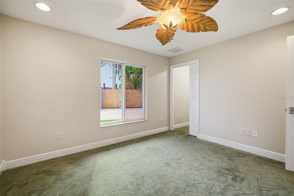 Active With Contract: $799,900 (3 beds, 2 baths, 1929 Square Feet)