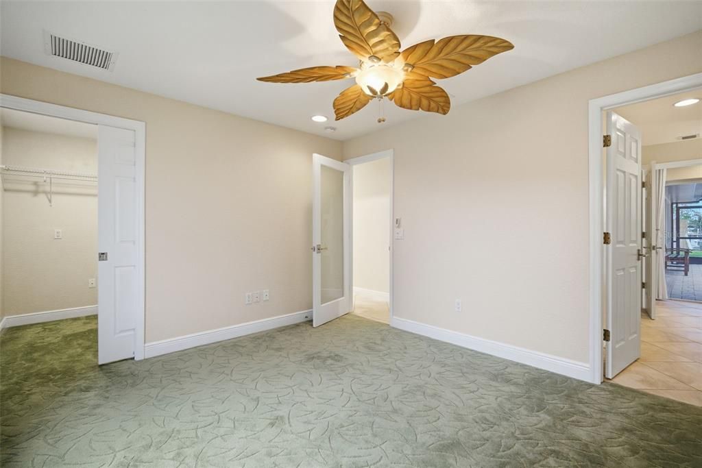 Active With Contract: $799,900 (3 beds, 2 baths, 1929 Square Feet)