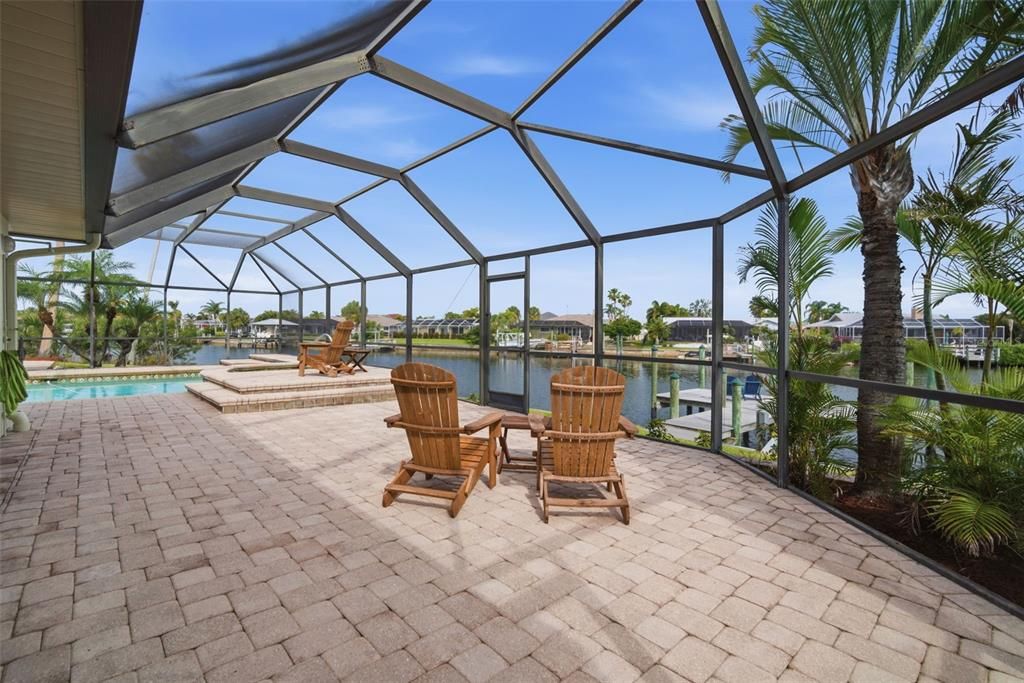 Active With Contract: $799,900 (3 beds, 2 baths, 1929 Square Feet)