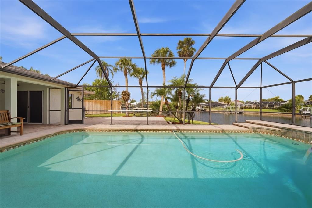 Active With Contract: $799,900 (3 beds, 2 baths, 1929 Square Feet)