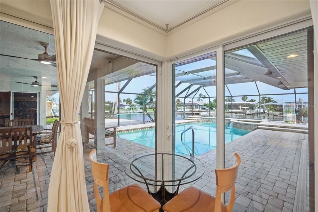 Active With Contract: $799,900 (3 beds, 2 baths, 1929 Square Feet)