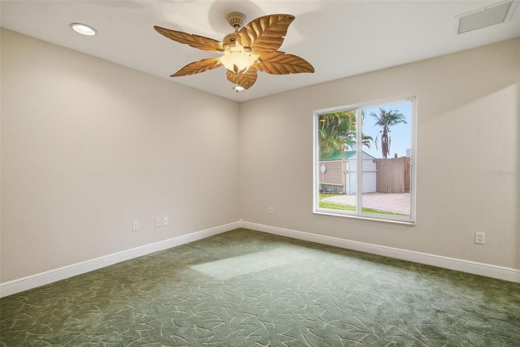 Active With Contract: $799,900 (3 beds, 2 baths, 1929 Square Feet)