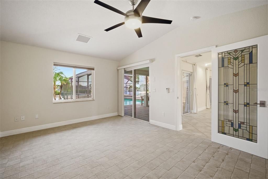 Active With Contract: $799,900 (3 beds, 2 baths, 1929 Square Feet)
