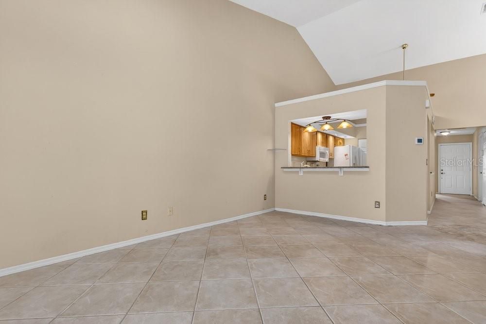 Activo con contrato: $280,000 (2 camas, 2 baños, 1204 Pies cuadrados)