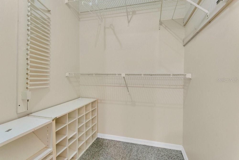 Activo con contrato: $280,000 (2 camas, 2 baños, 1204 Pies cuadrados)