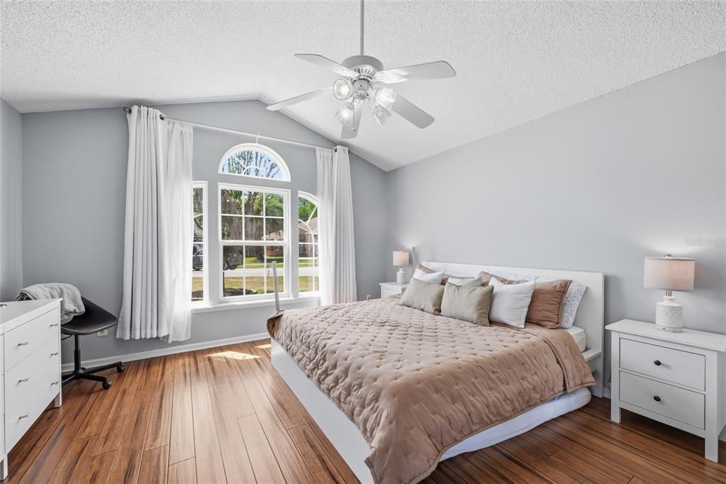 For Sale: $470,000 (4 beds, 2 baths, 1910 Square Feet)
