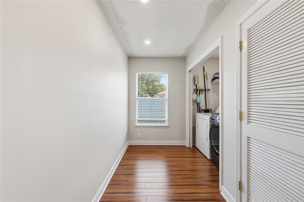 For Sale: $470,000 (4 beds, 2 baths, 1910 Square Feet)