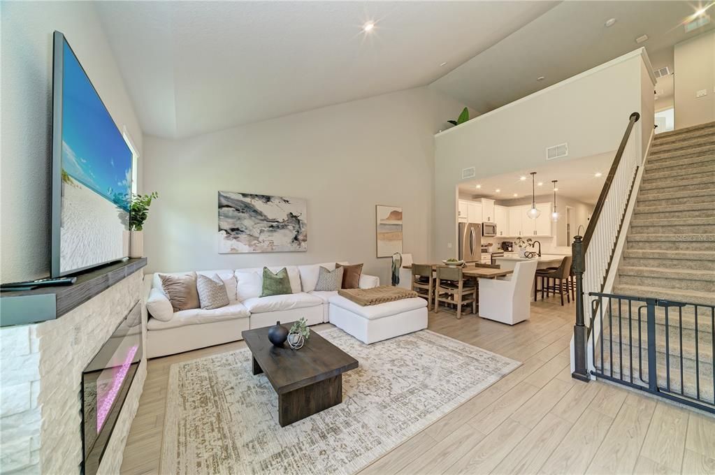 На продажу: $365,000 (3 спален, 2 ванн, 1904 Квадратных фут)