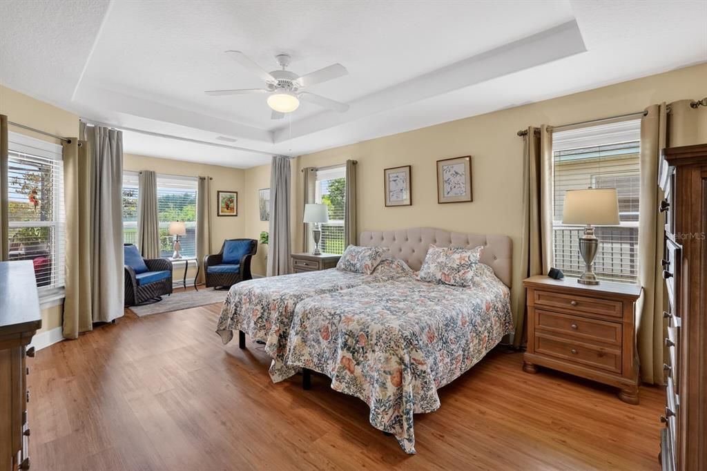 Active With Contract: $559,000 (3 beds, 2 baths, 1931 Square Feet)