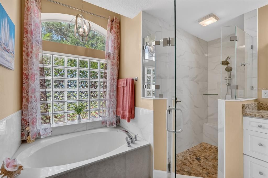 Active With Contract: $559,000 (3 beds, 2 baths, 1931 Square Feet)