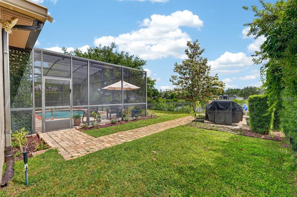 Active With Contract: $559,000 (3 beds, 2 baths, 1931 Square Feet)