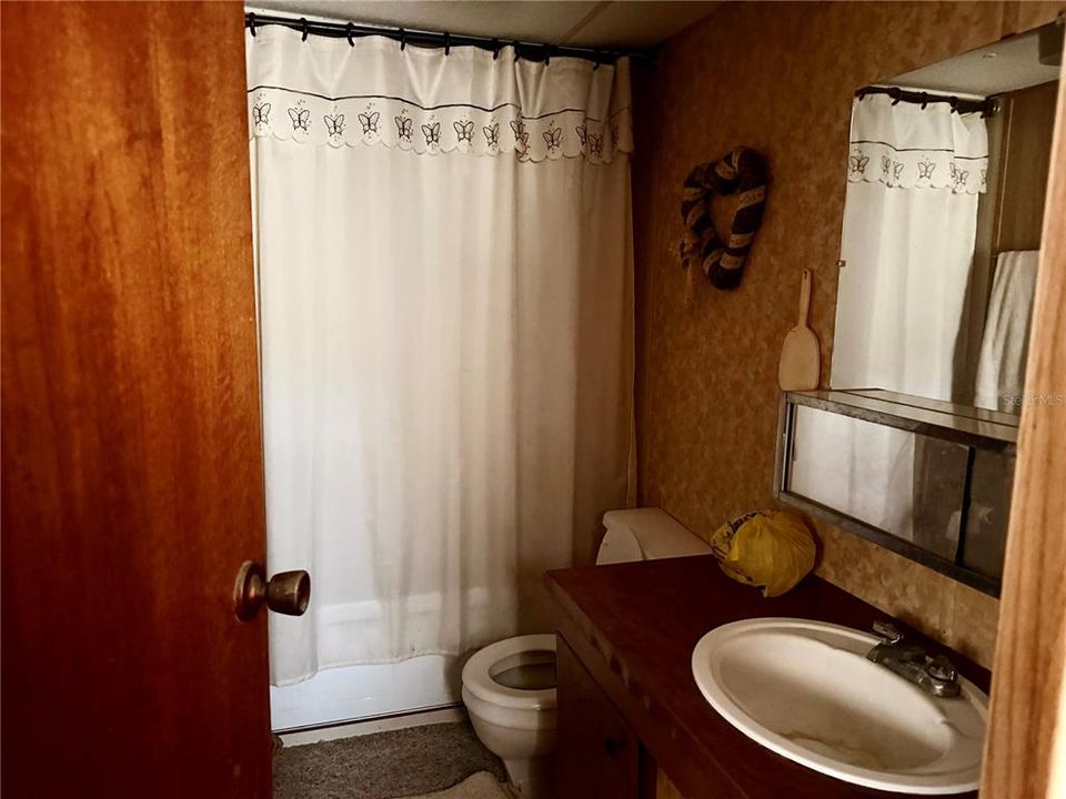 For Sale: $159,000 (3 beds, 2 baths, 960 Square Feet)