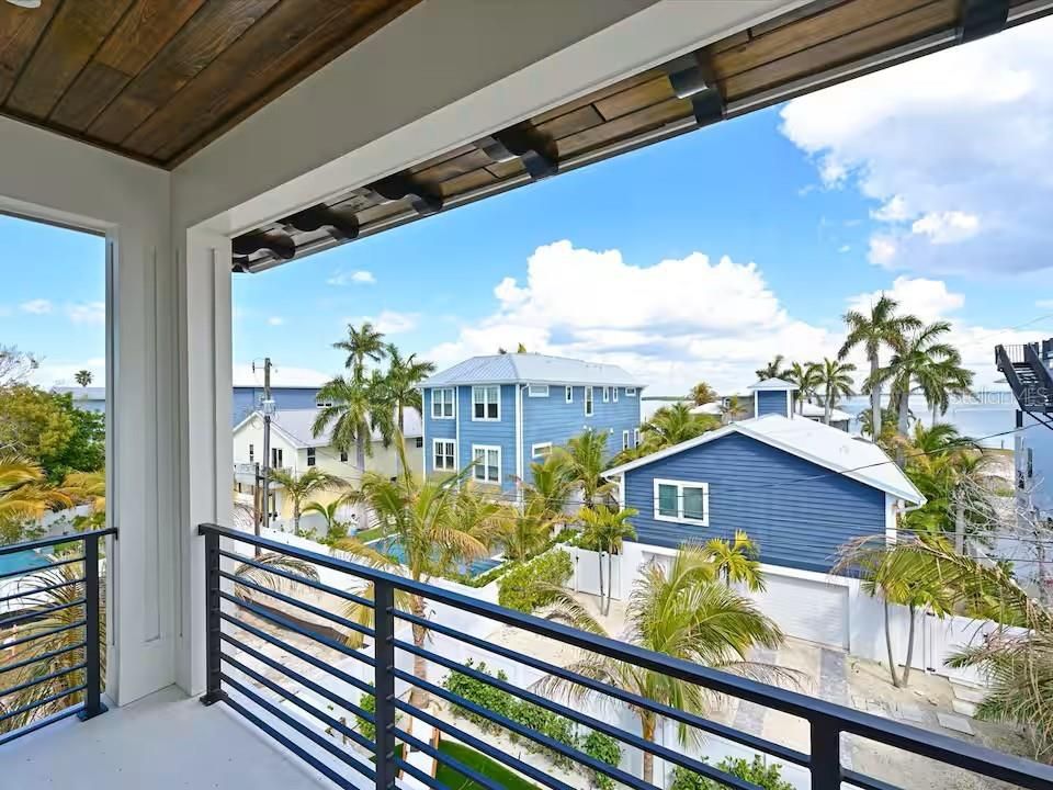 For Sale: $3,750,000 (4 beds, 4 baths, 3201 Square Feet)