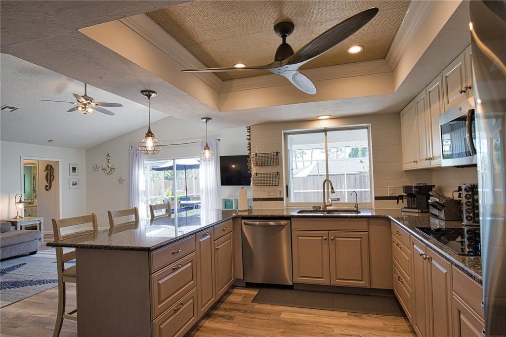 En Venta: $729,000 (3 camas, 2 baños, 2282 Pies cuadrados)
