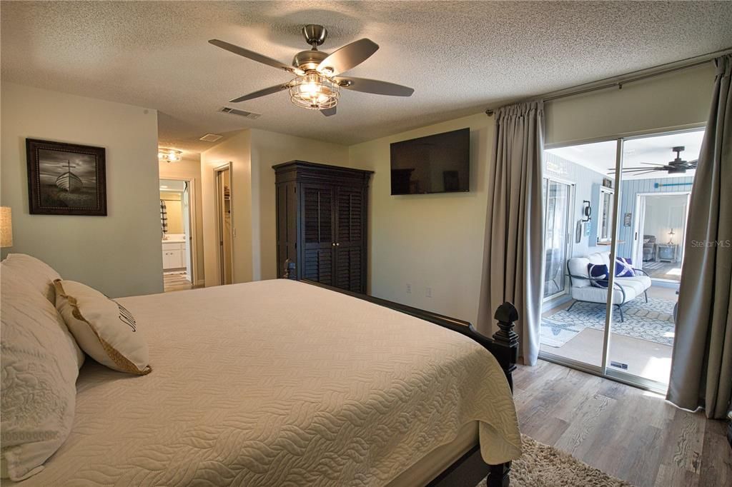 En Venta: $729,000 (3 camas, 2 baños, 2282 Pies cuadrados)
