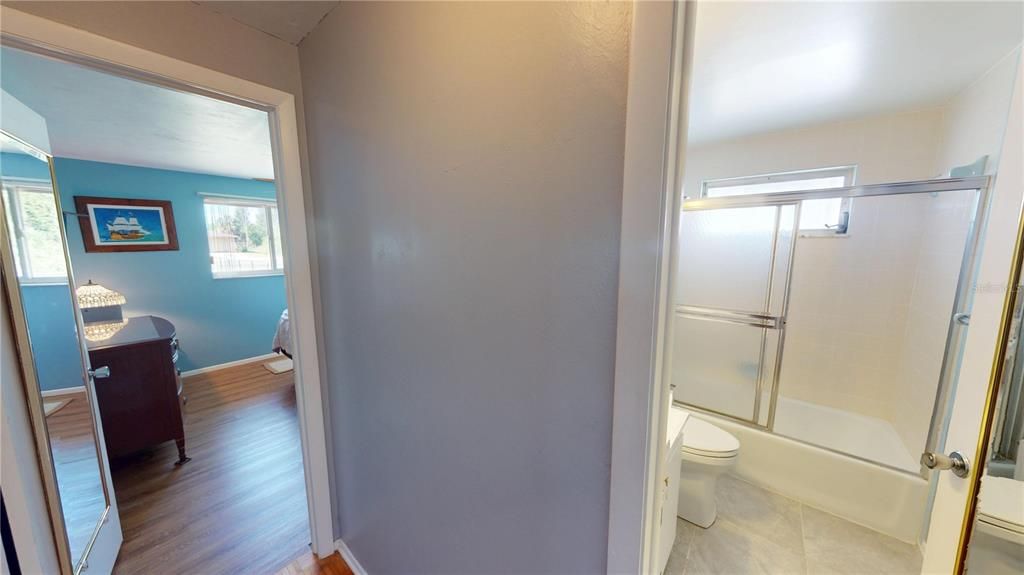 合同活跃: $240,000 (3 贝兹, 2 浴室, 1547 平方英尺)