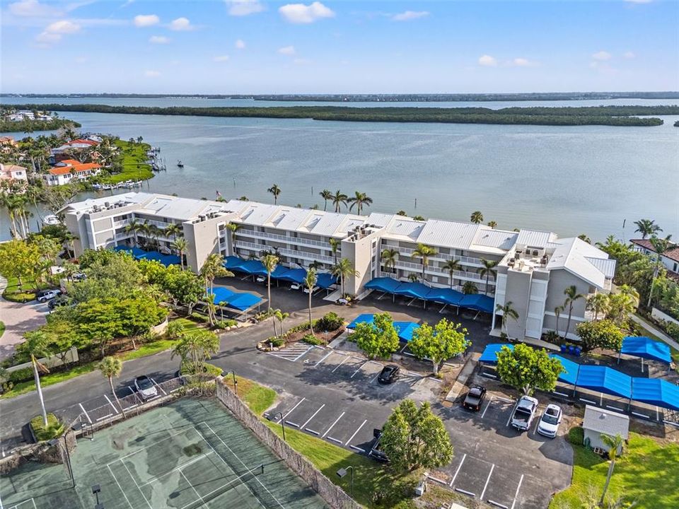 En Venta: $949,900 (2 camas, 2 baños, 1509 Pies cuadrados)