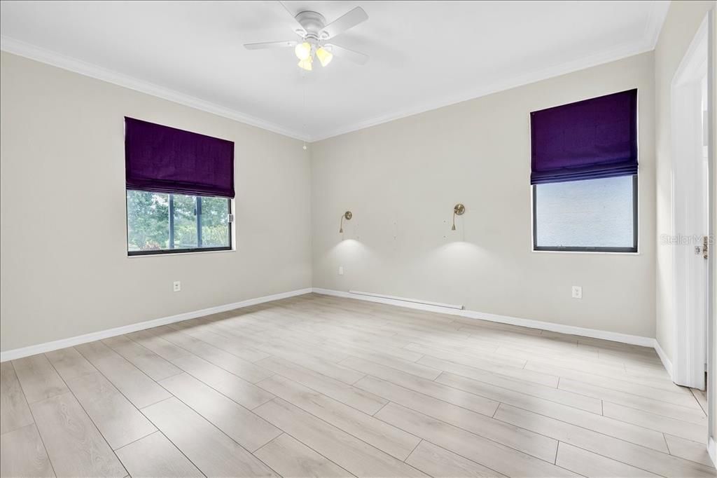 Activo con contrato: $550,000 (4 camas, 3 baños, 2025 Pies cuadrados)