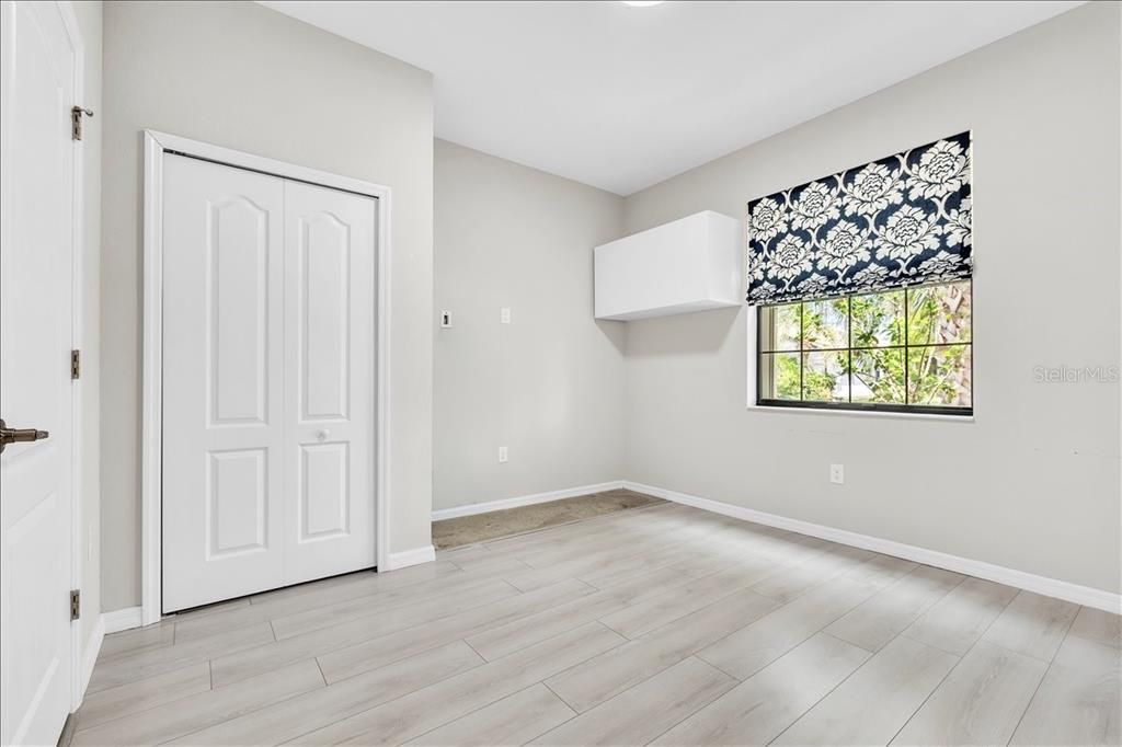 Activo con contrato: $550,000 (4 camas, 3 baños, 2025 Pies cuadrados)