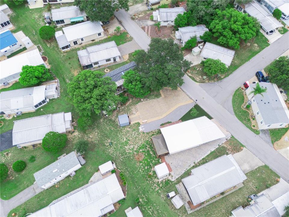 На продажу: $72,000 (0.09 acres)