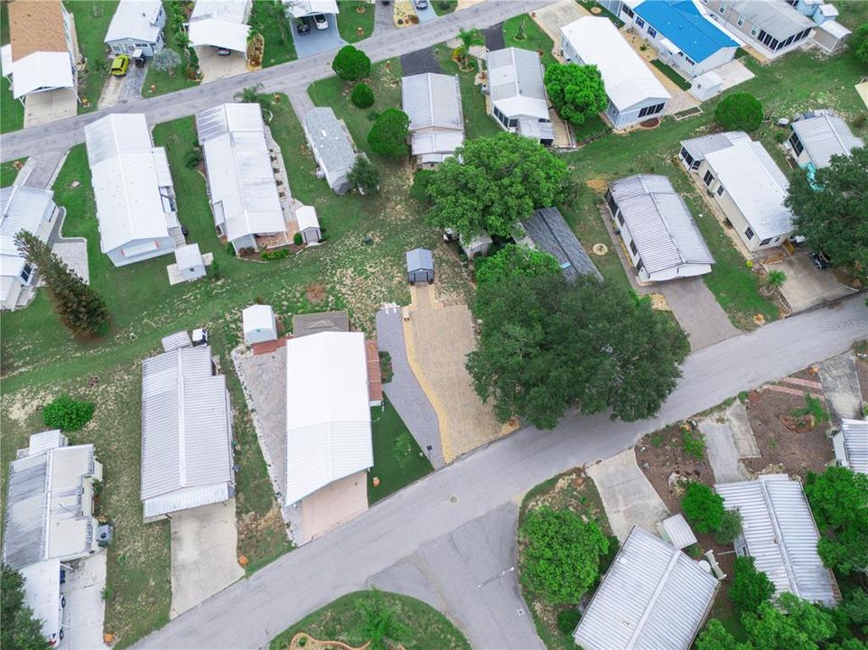 На продажу: $72,000 (0.09 acres)