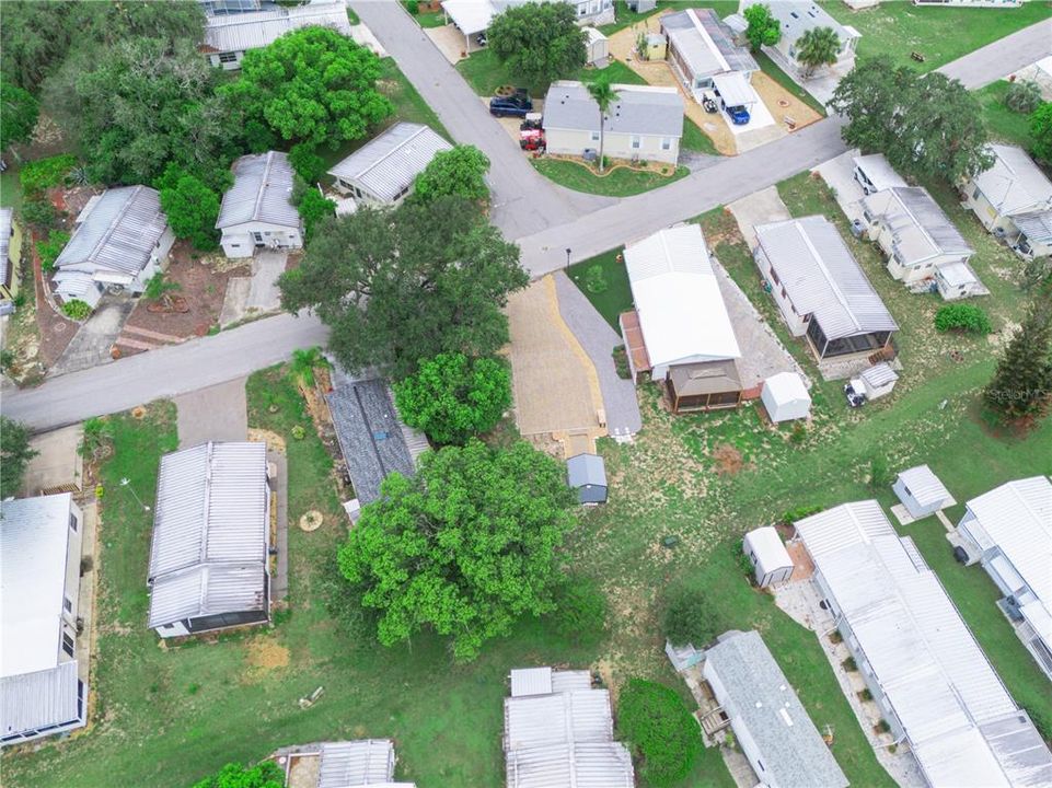 На продажу: $72,000 (0.09 acres)