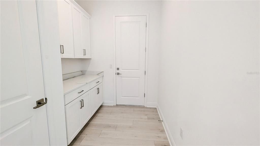 For Rent: $6,000 (6 beds, 5 baths, 3282 Square Feet)