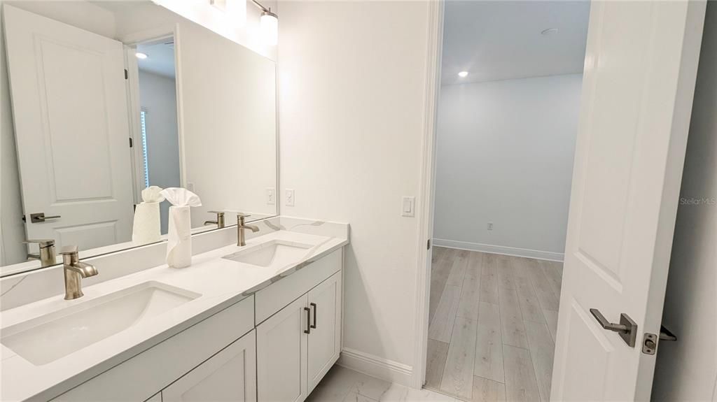 For Rent: $6,000 (6 beds, 5 baths, 3282 Square Feet)