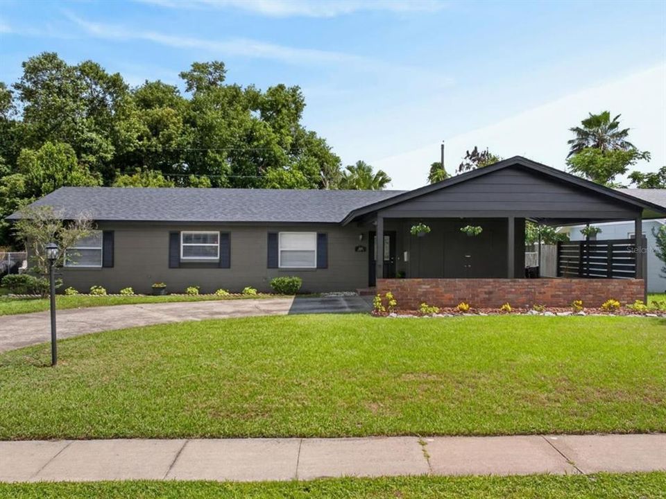 For Sale: $495,000 (4 beds, 2 baths, 1596 Square Feet)