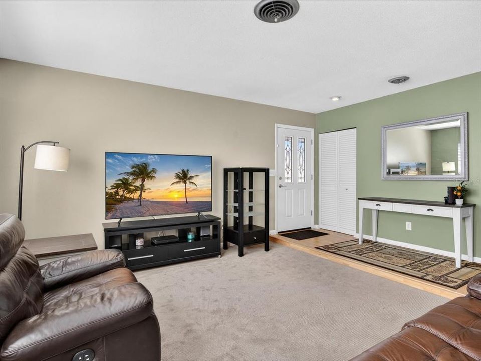 For Sale: $495,000 (4 beds, 2 baths, 1596 Square Feet)