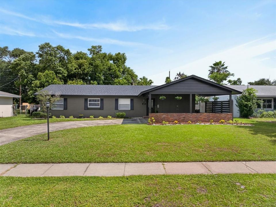 For Sale: $495,000 (4 beds, 2 baths, 1596 Square Feet)