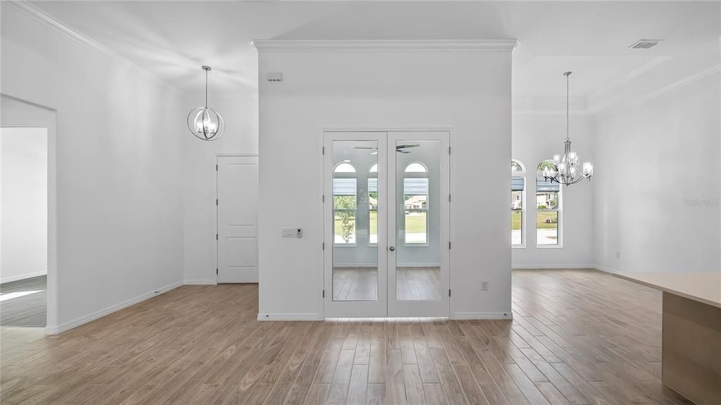 For Sale: $824,900 (4 beds, 3 baths, 2604 Square Feet)