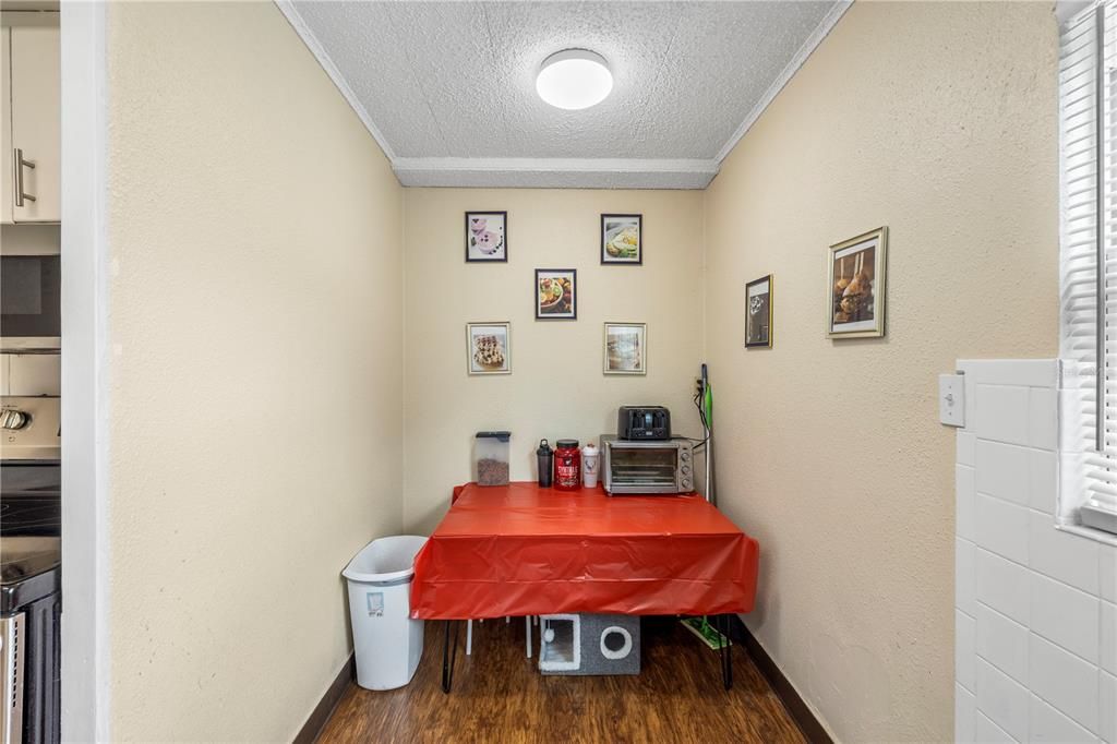 For Sale: $270,000 (0 beds, 0 baths, 1385 Square Feet)