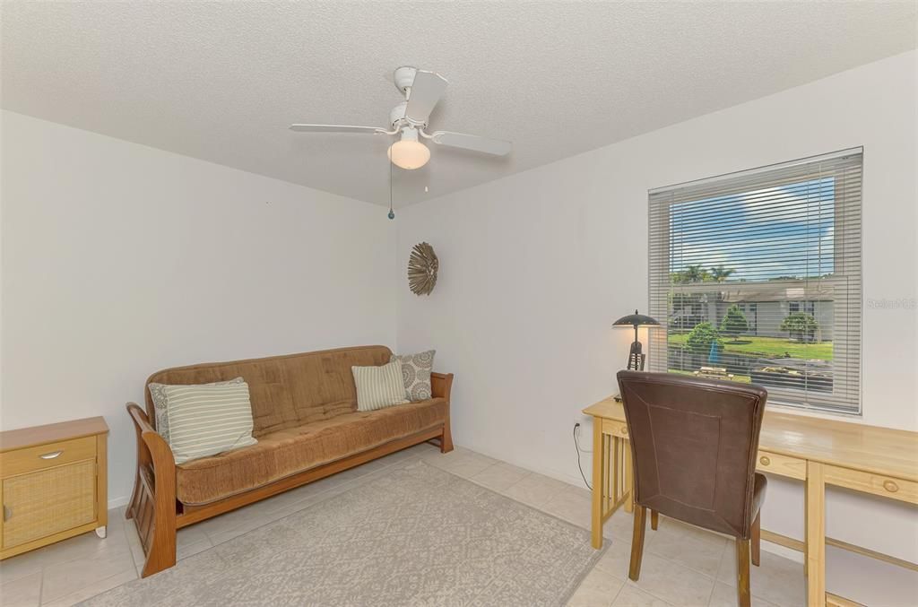 Active With Contract: $150,000 (2 beds, 2 baths, 912 Square Feet)