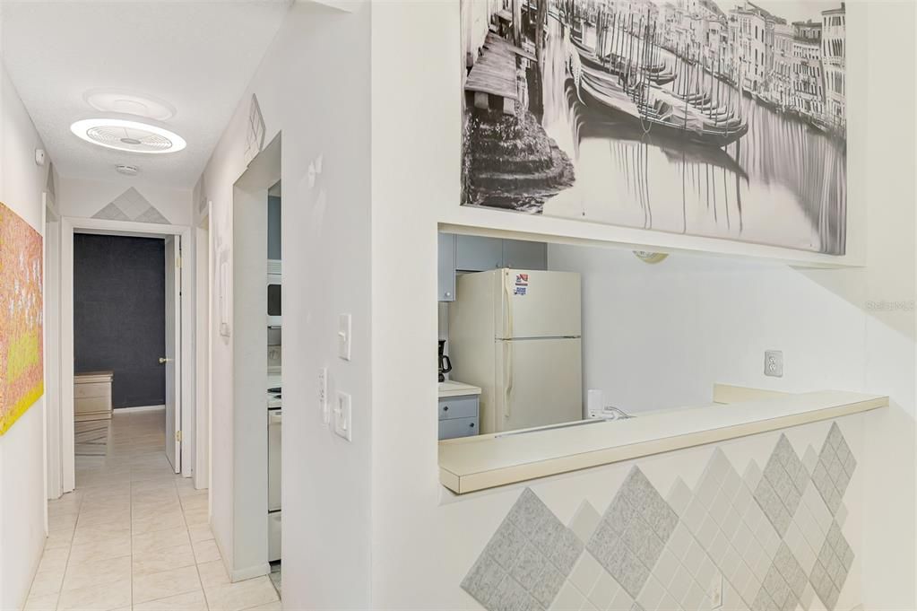 Active With Contract: $150,000 (2 beds, 2 baths, 912 Square Feet)