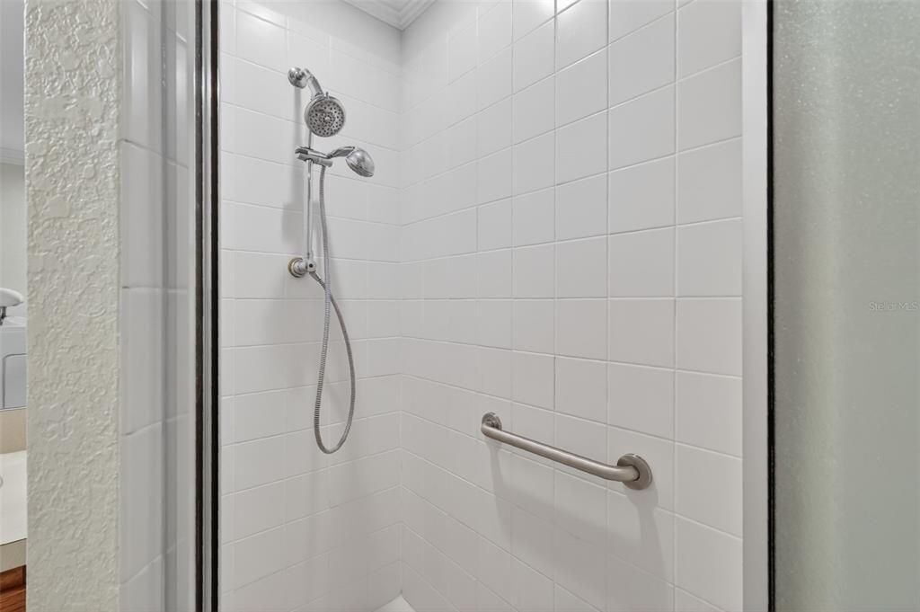 For Sale: $359,900 (4 beds, 2 baths, 1820 Square Feet)