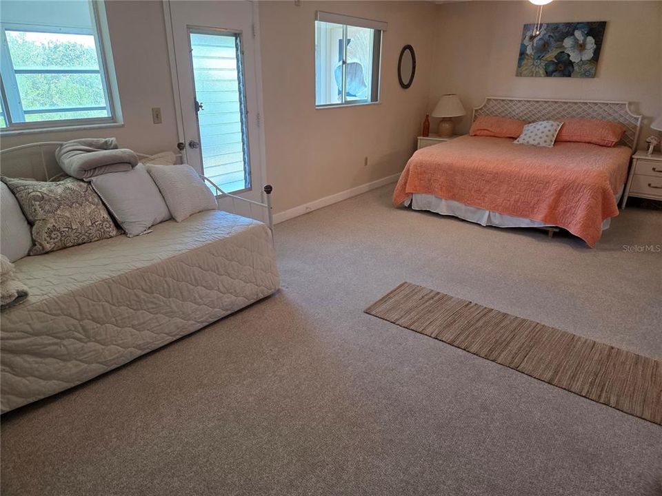 En Venta: $94,900 (1 camas, 2 baños, 912 Pies cuadrados)