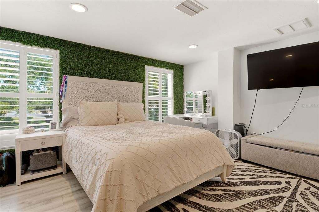 For Sale: $3,290,000 (5 beds, 3 baths, 3446 Square Feet)