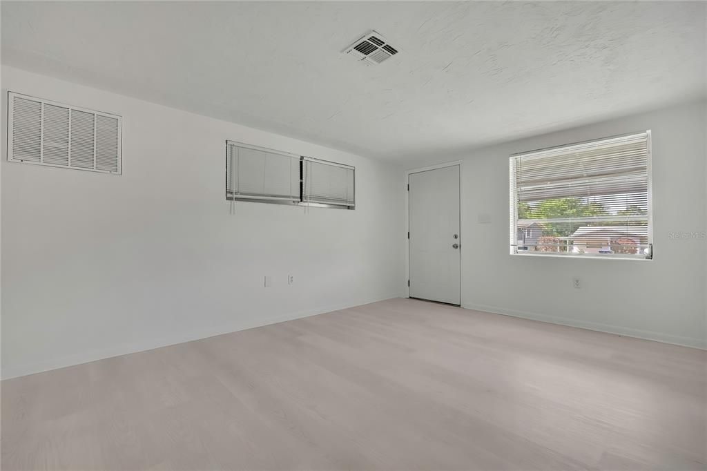 На продажу: $148,000 (1 спален, 1 ванн, 675 Квадратных фут)