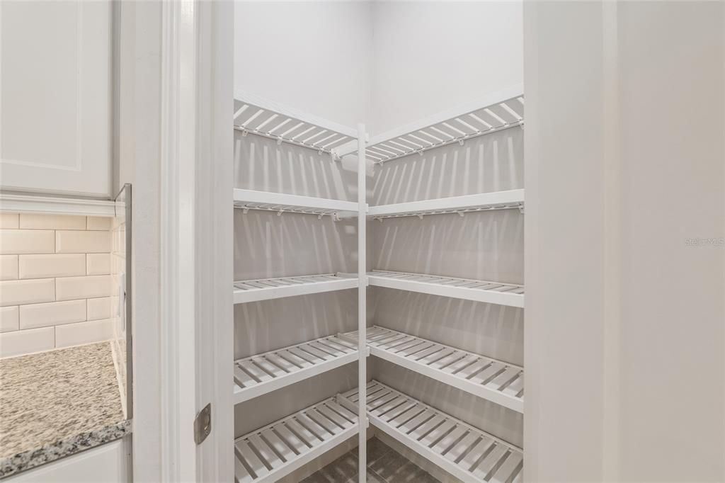 На продажу: $660,000 (4 спален, 3 ванн, 2427 Квадратных фут)