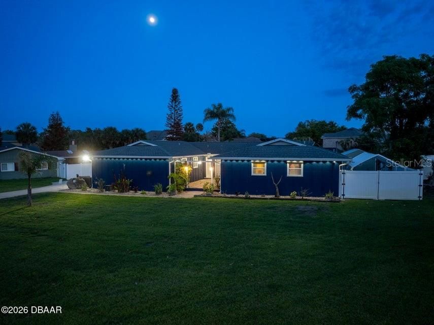 En Venta: $514,900 (4 camas, 2 baños, 2062 Pies cuadrados)