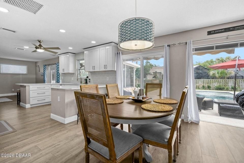 En Venta: $514,900 (4 camas, 2 baños, 2062 Pies cuadrados)