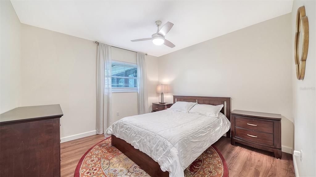 Activo con contrato: $239,000 (2 camas, 2 baños, 1170 Pies cuadrados)