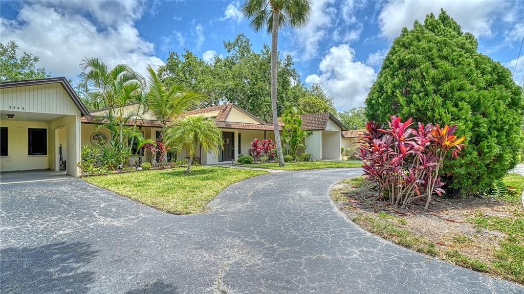 Activo con contrato: $239,000 (2 camas, 2 baños, 1170 Pies cuadrados)
