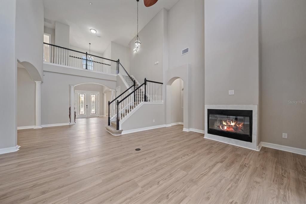 For Sale: $810,000 (6 beds, 3 baths, 3689 Square Feet)