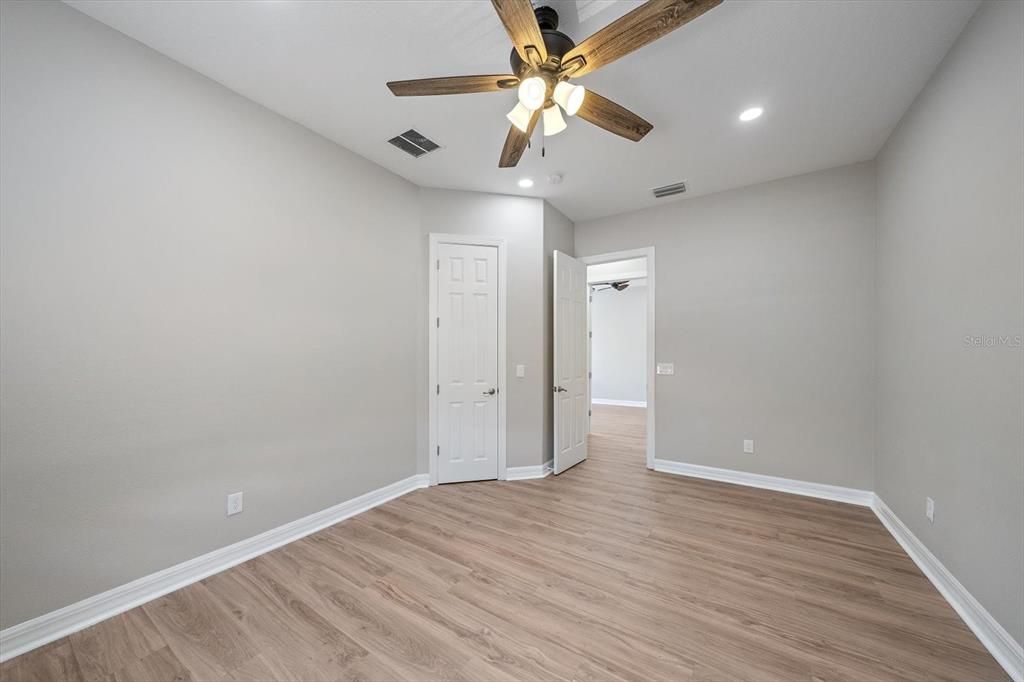 For Sale: $810,000 (6 beds, 3 baths, 3689 Square Feet)