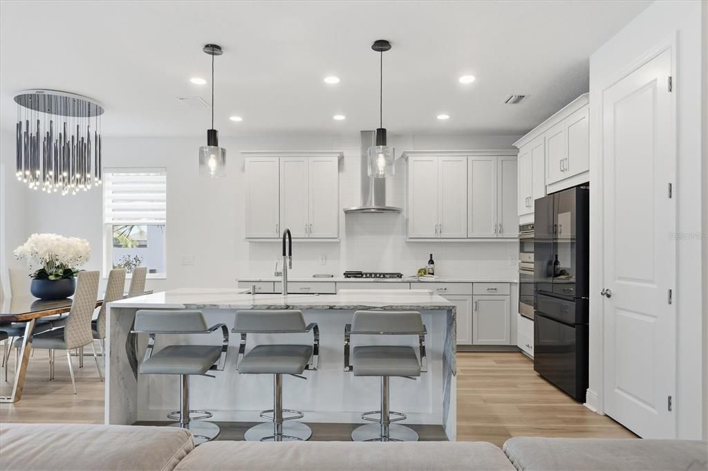 For Sale: $1,275,000 (4 beds, 4 baths, 3173 Square Feet)