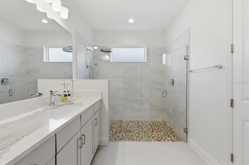 For Sale: $1,275,000 (4 beds, 4 baths, 3173 Square Feet)