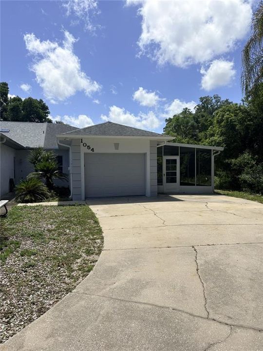 For Rent: $1,750 (2 beds, 2 baths, 1005 Square Feet)